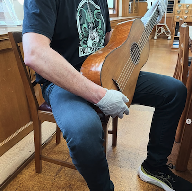 Stradivarius Guitar (1680)